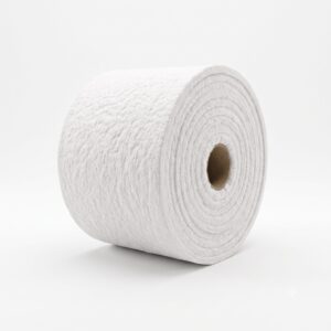 Colcha de fibra cerámica 1315 °C 8 lb/ft³ para aislamiento térmico de hornos, calderas y equipos industriales de alta temperatura.
